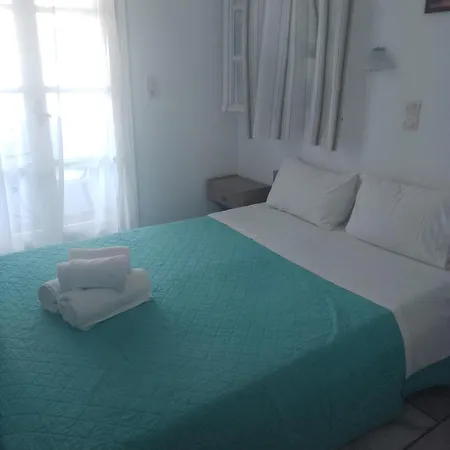 Ξενοδοχείο με διαμερίσματα Polemis 2*