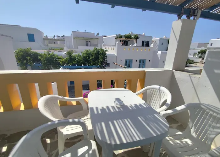 Polemis Апарт-отель Айя-Анна