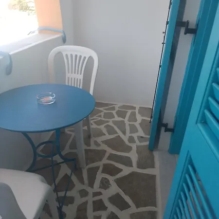 Polemis 公寓式酒店