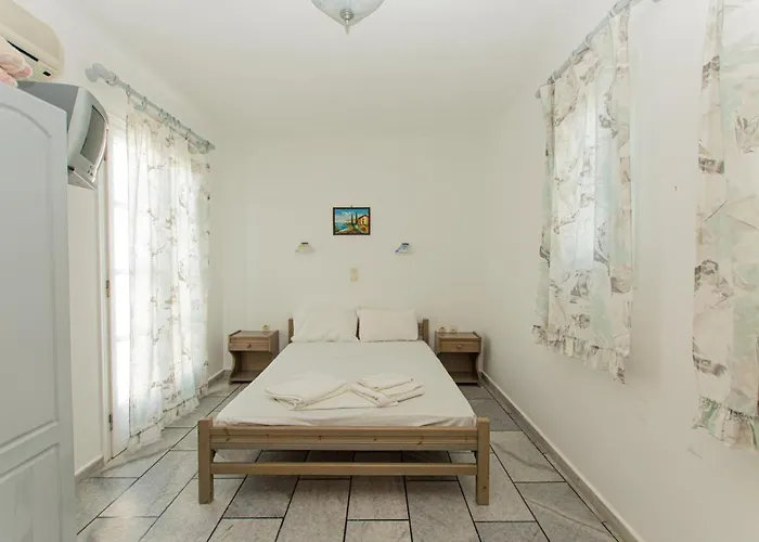 Aparthotel Polemis 2*