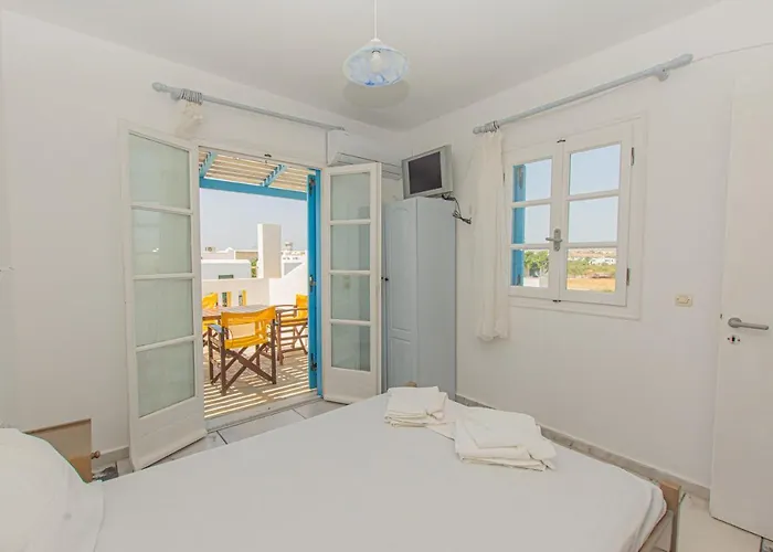 Aparthotel Polemis 2*