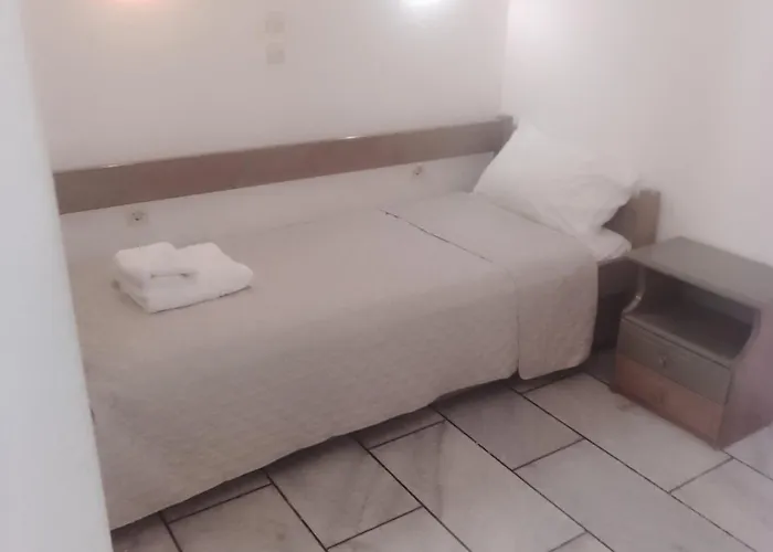 Polemis Aparthotel 2*